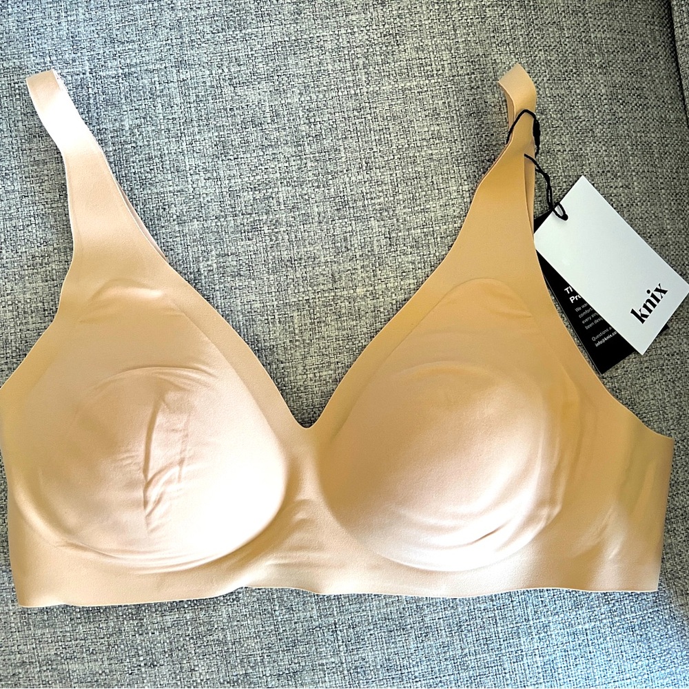 Knix Revolution V-Neck bra